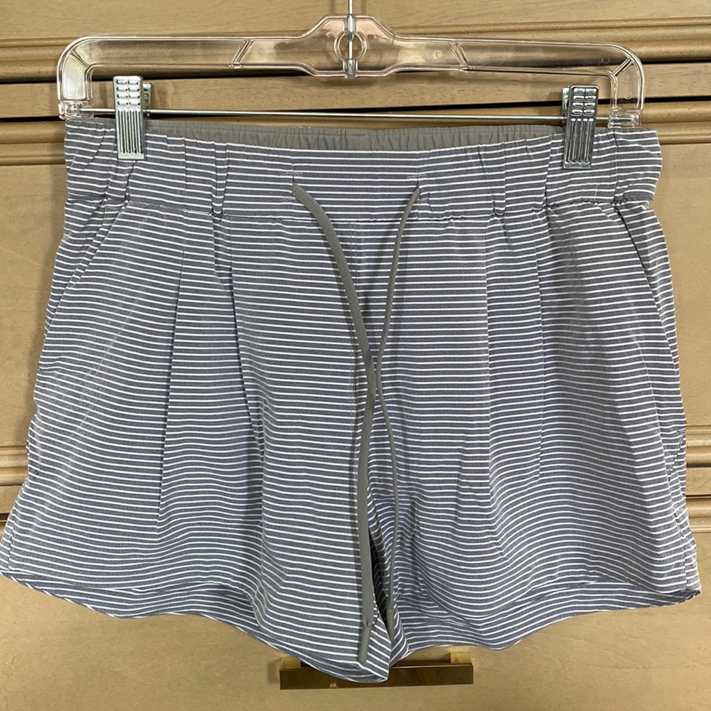 Lululemon athletic workout shorts